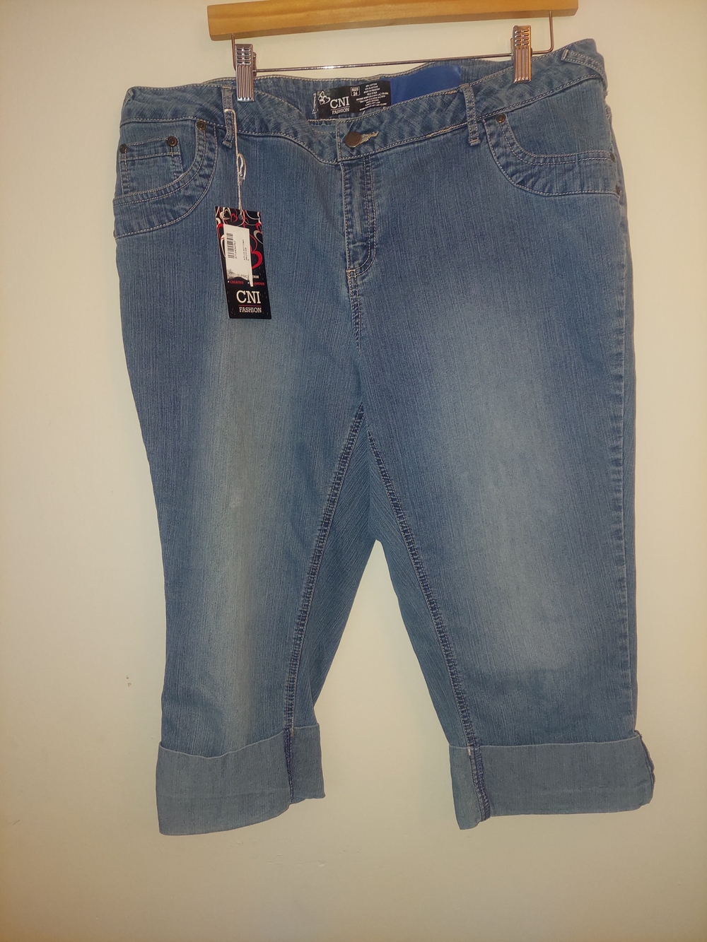 Light Blue Cropped Stretch Jeans